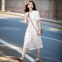 德玛纳 春秋法式小心机后背镂空圆领泡泡收褶遮肉女式连衣裙 L