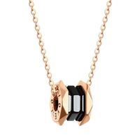 戴时光 18K金镶钻陶瓷小蛮腰吊坠（赠银镀金试戴项链）