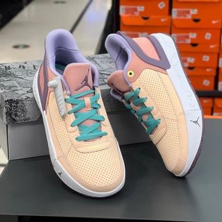  NIKE/耐克 女士篮球鞋