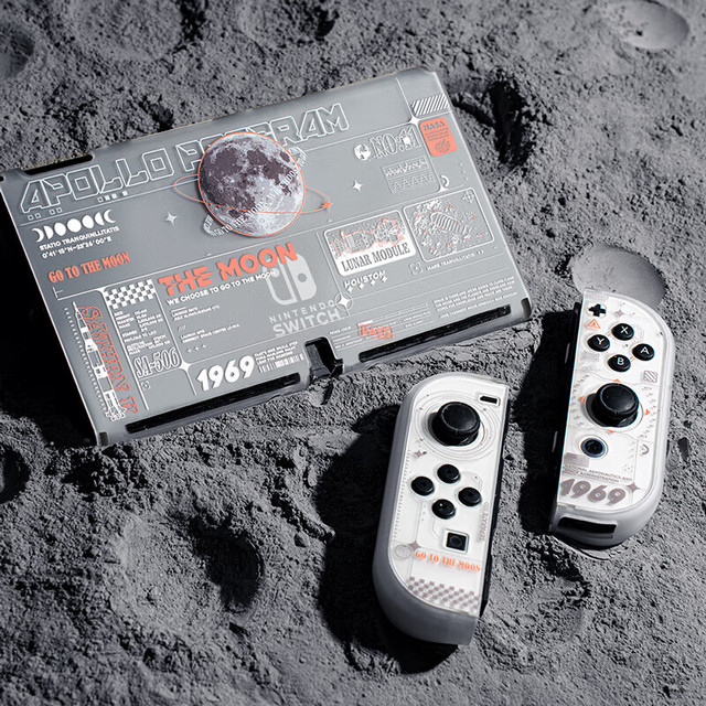 极想 GEEKSHARE Swtich保护壳游戏机保护套 登月计划分体式透明硬壳手柄套可直插底座周边配件