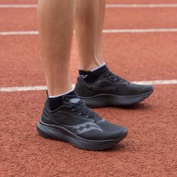 saucony 轻量 跑步鞋  ,青少年,青年,中年 偏小一码