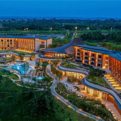 近千平米的室内儿童玩乐区 暑假带娃出游必囤！Club Med 地中海邻境·黑龙滩度假村 豪华房2晚连住（含双早+迷你乐园+晚间秀+首轮minibat等)