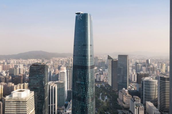 7月18日前入住免费升级江景房！广州四季酒店 豪华城景大床房 2晚连住套餐（含双早+花水疗 60 分钟及以上护理项目代金券）