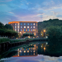 杭州湖山雷迪森庄园酒店1晚+双人早餐+下午茶1份+minibar