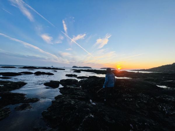 近星海广场 住80平超绝海景套房!大连星海假日酒店 家庭海景套房2晚连住套餐(含4份早餐+下午茶+接送机服务)