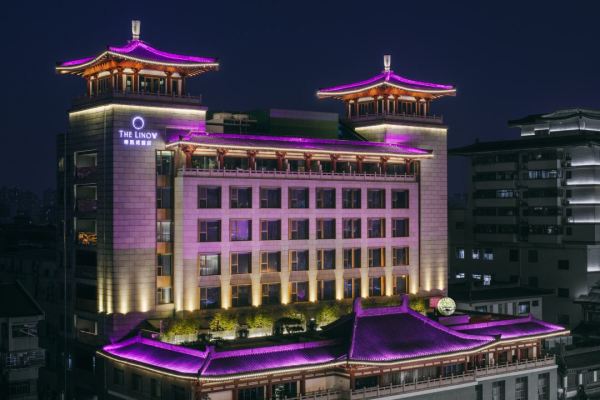 覆盖暑假 不加价 ！古城内的好地段！西安钟鼓楼万达颐华・琳凯诺酒店 高级房2晚可拆（含双人 BLUNCH套餐+尊享多款豪礼）