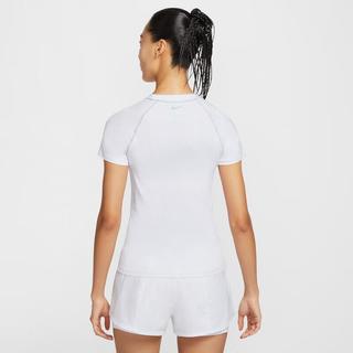 耐克（NIKE）Dri-FIT 女子速干短袖上衣 IF0618-100 L