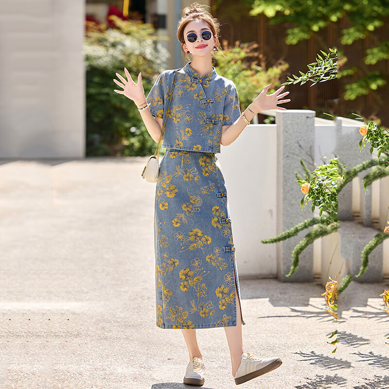 佰蓝娇新中式国风盘扣牛仔裙套装女2025年夏季新款复古碎花半身裙两件套   （建议85-100斤）