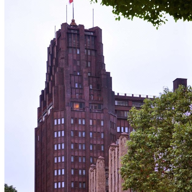 全程不加价 市中心的传奇酒店！上海国际饭店 高级大床房/双床房1晚套餐（含双早+古埃及展门票2张）