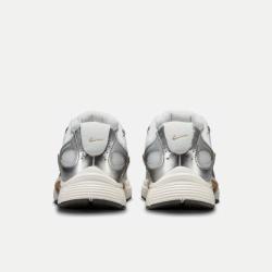 NIKE 轻量缓震 男士跑步鞋  42.5