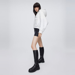 波司登 奥莱春秋羽绒服女新一代轻薄羽连帽时尚潮流90绒外套