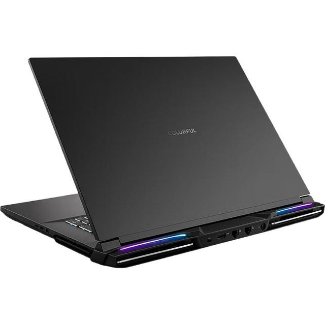 七彩虹 将星X18 Max 18英寸游戏笔记本电脑（U9-275HX、32G、1T、RTX5080、240Hz）