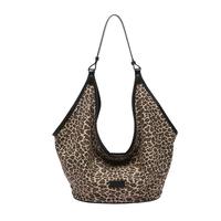 豹纹大容量通勤托特包包帆布包腋下包单肩包外出女包雅丹风
