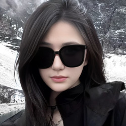 极本 GM同款 女款防紫外线偏光太阳镜 UV400
