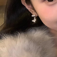 花饰庄园 精致满锆蝴蝶珍珠耳环女气质精致感耳钉轻奢百搭耳饰 主图款-银针S1095