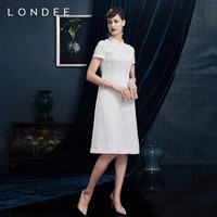 Londee/龙笛秋冬白色优雅旗袍小礼服2T21697