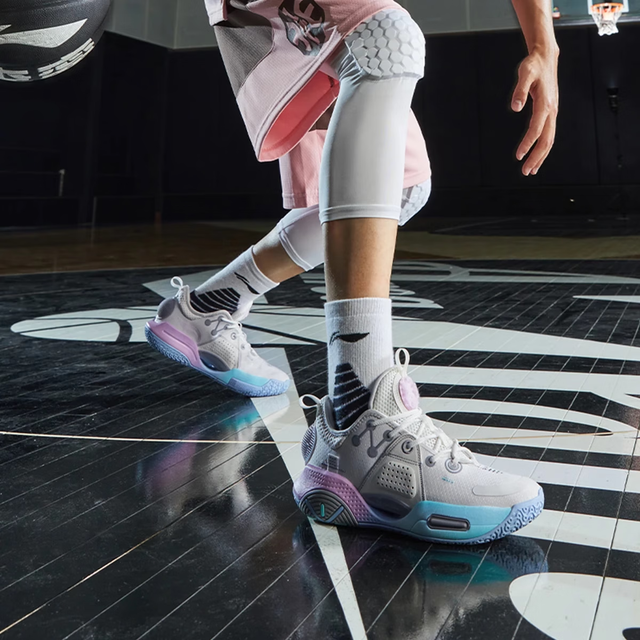 李宁 LI-NING 全城9丨篮球鞋男鞋春季减震回弹舒适专业比赛竞技运动鞋ABAU113 珍珠白/蝶兰紫-1 46