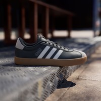 adidas 阿迪达斯 VL COURT 3.0 女款板鞋 2025Q1-NLF97