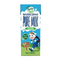 纽麦福 新西兰进口跑跑牛 4.0g蛋白质 全脂高钙儿童牛奶 200ml*24盒