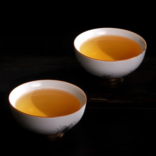 八角亭2019年画易武古树柔357g云南七子饼生茶叶联名款