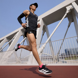 adidas 男鞋 ADIZERO BK 轻便透气缓震竞速跑步运动鞋 JP6528