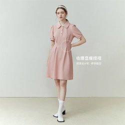 FANSILANEN 范思蓝恩 23FS12005Polo领连衣裙 女 夏季学院风收腰a字裙子 薄雾粉（短款） XS