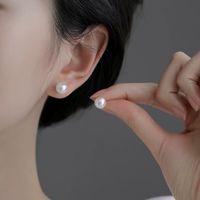 琪苗芃 珍珠耳钉女2025新款气质百搭显瘦年轻少女珍珠耳环时尚学生耳饰 8MM正圆珍珠耳钉【925银针】