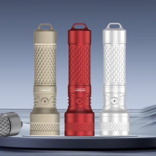 新品发售：虎鲸 OrcaTorch X7 潜水手电筒 3000流明