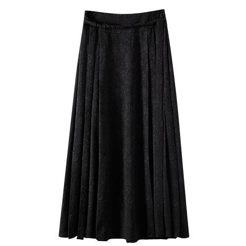 欧莎 国风马面裙质感暗纹提花显瘦黑色a字半身裙女早秋款