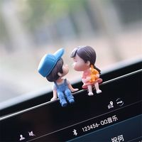 润群 车载情侣摆件车内车上中控台公仔网红可爱汽车装饰用品大全摆台女 粉蓝一对情侣