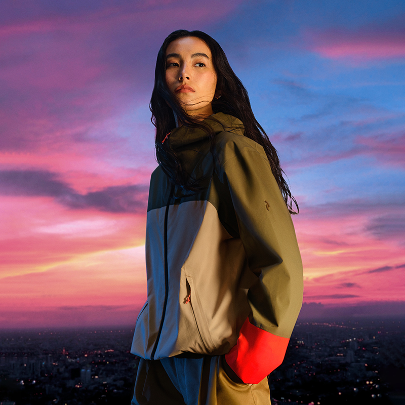 极地白 / 雾影蓝