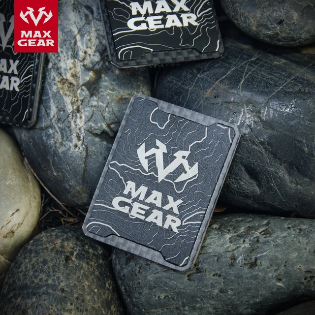 MAXGEAR 碳纤维贴章 等高线黑化士气章 铝合金激光肩章臂章魔术贴
