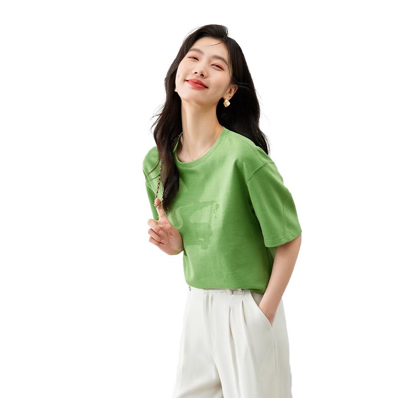 草绿色