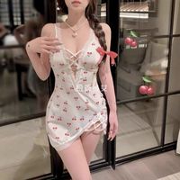 吸管少女 樱桃蜜煎茶 女士蕾丝花边睡裙 深V交叉带不规则修身碎花裙