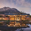 泸沽湖英迪格酒店2晚+15公里不限次免費接送+首日欢迎水果1份+首轮迷你吧畅饮1份+房型升级礼遇+双人甜品套餐+山...