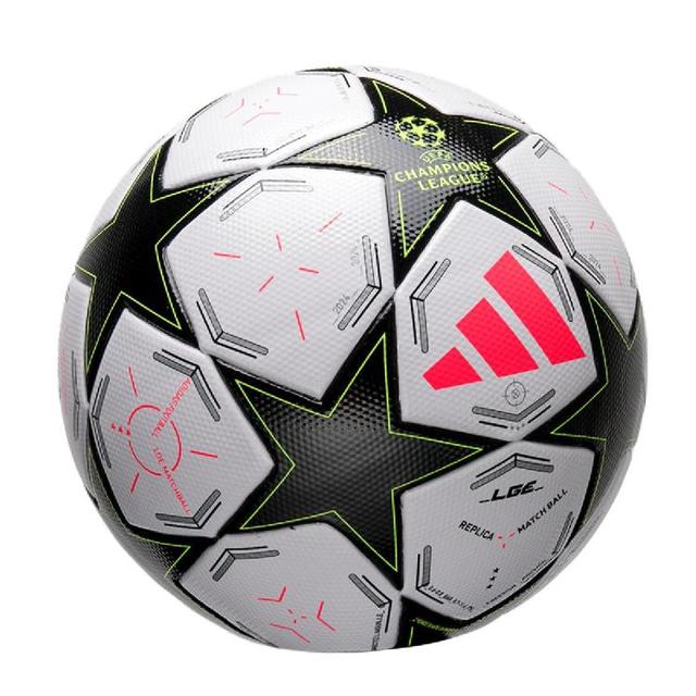 adidas 阿迪达斯 足球 日常活动训练休闲时尚耐磨 5号球