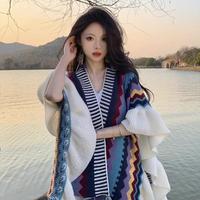 东厨 高颜值复古斗篷披风云南丽江旅游外搭针织披肩民族风流苏穿搭围巾