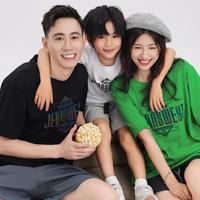 JEANSWEST 真维斯 男童t恤夏季短袖纯棉美式潮牌镭射印花儿童体恤舒适百搭
