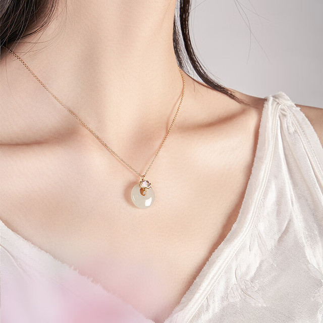 大英博物馆 THE BRITISH MUSEUM 东方梦境荷花好运莲莲和田玉平安扣项链