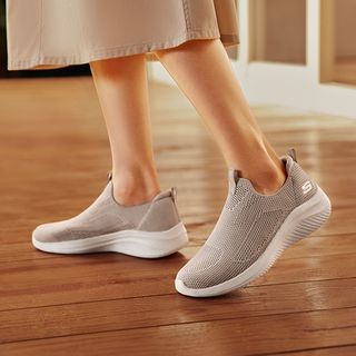  SKECHERS/斯凯奇 透气 女士运动鞋