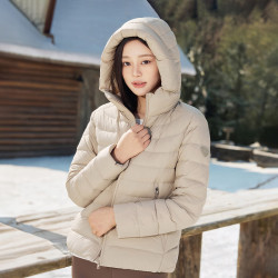 坦博尔 羽绒服女连帽轻薄短款修身轻便冬季外套TBF310218D