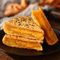 盘中玉 温州特产富贵达新鲜咸味月饼中秋大月饼板栗味传统手工月饼礼盒装 网红板栗蛋黄月饼250克【传统手