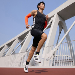 adidas ADIZERO TAKUMI 男子跑步鞋