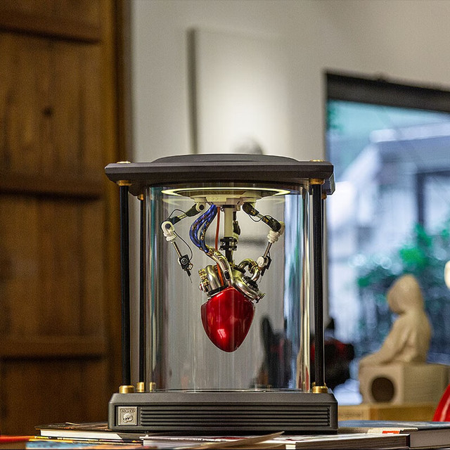 upoint Art Studio Solar Lab 机械人体结构心脏手办灯雕塑金属装饰品摆件原创设计
