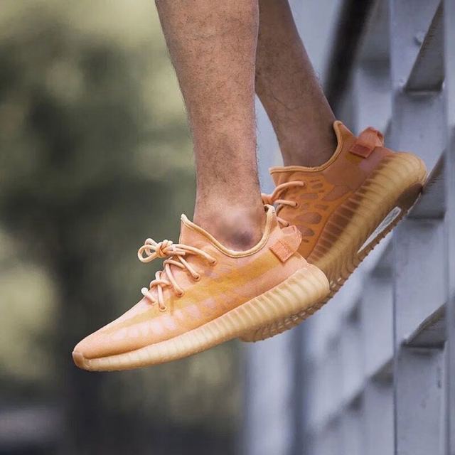 移动端、京东百亿补贴：adidas ORIGINALS 男女鞋 yeezy 350 V2 Boost椰子休闲鞋 GW2870 46.5码