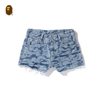 BAPE 女装春夏星星刺绣迷彩牛仔短裤 0ZXSPW251001I
