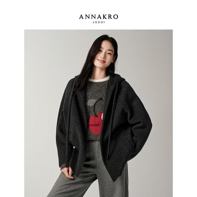 安娜蔻 玖姿安娜蔻 休闲松弛感蝙蝠式连帽羊毛双面呢大衣女2025冬季