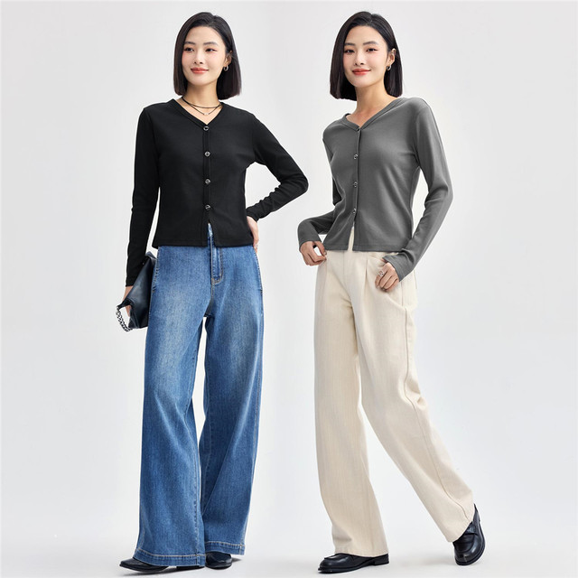 GIORDANO 佐丹奴 女装V领金属卡扣坑条针织长袖T恤 13324707