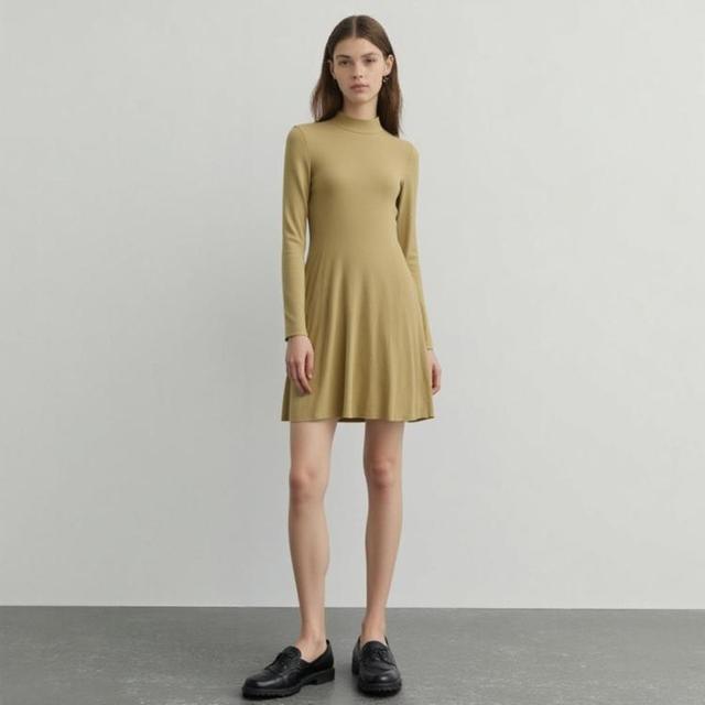 & Other Stories OTHER STORIES H&M集团轻熟气质舒适垂坠A字半高领针织连衣裙