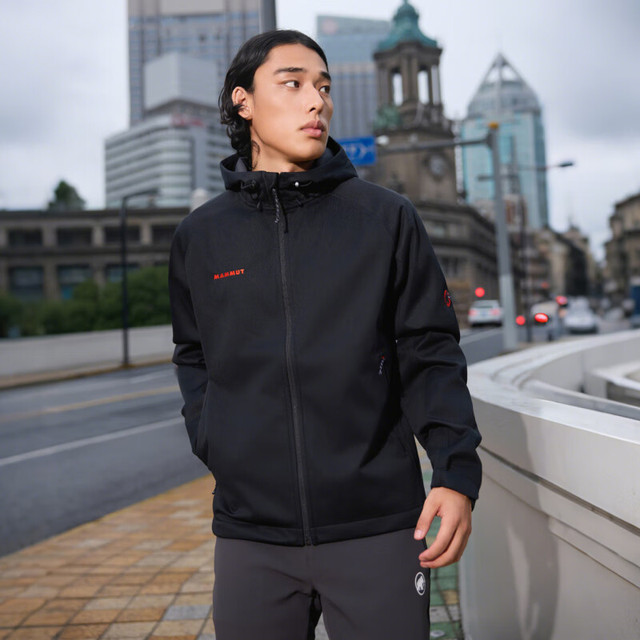 保暖服饰：MAMMUT 猛犸象 Clion 男女同款软壳外套 1011-21165